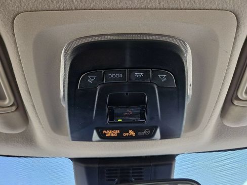 Used 2024 Toyota Corolla LE FWD image 28