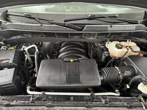 Certified 2022 Chevrolet Silverado 1500 RST w/ Redline Edition AWD/4WD image 19