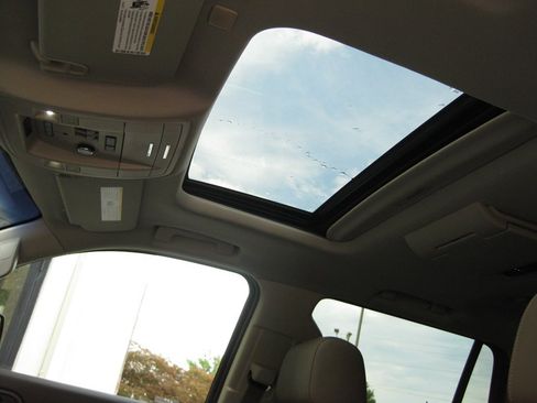 Used 2019 Chevrolet Tahoe Premier RWD image 28