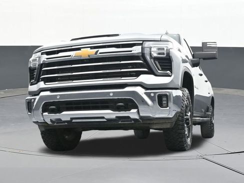 Used 2025 Chevrolet Silverado 2500 LTZ w/ LTZ Plus Package image 54