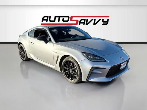 Used 2024 Toyota GR86 Premium RWD image 1