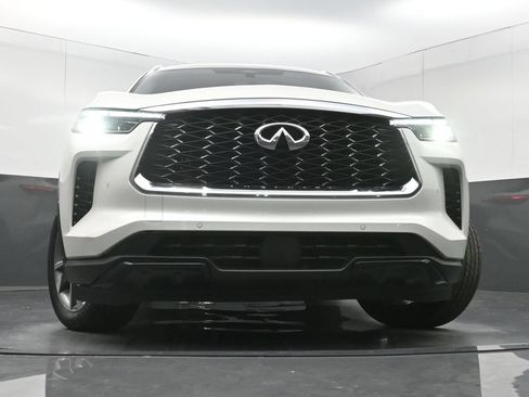 Used 2023 INFINITI QX60 Luxe w/ Vision Package FWD image 31