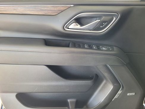 Used 2021 Chevrolet Tahoe Premier AWD/4WD image 18