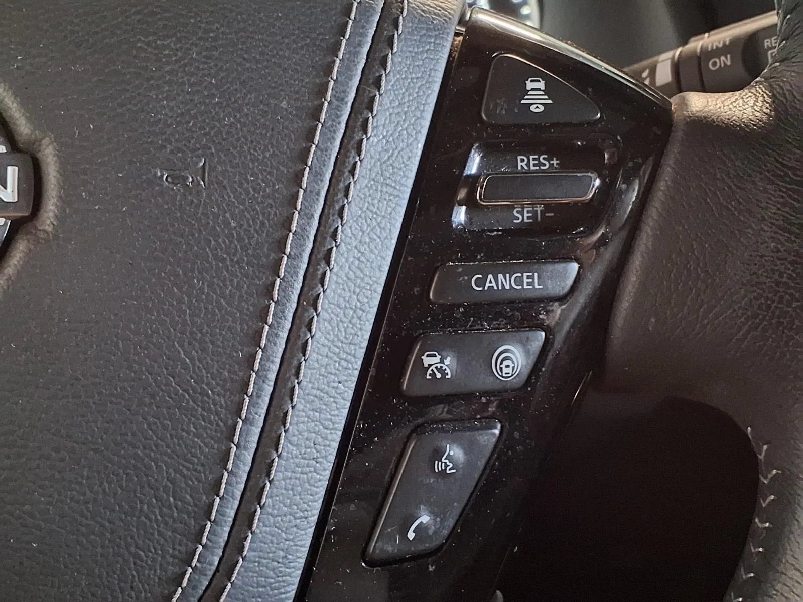Used 2022 Nissan Armada Platinum w/ Captain's Chairs Package AWD/4WD image 30
