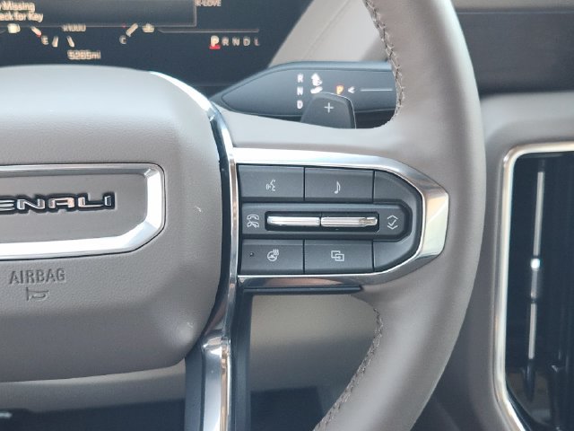 Used 2026 GMC Yukon Denali w/ Sun & Power Step Package AWD/4WD image 28