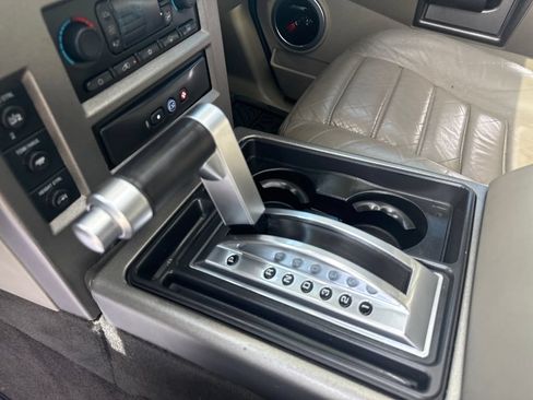 Used 2003 HUMMER H2 w/ Preferred Equipment Group AWD/4WD image 27