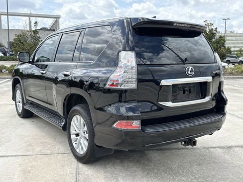 Used 2021 Lexus GX 460 Premium w/ Premium Package image 10