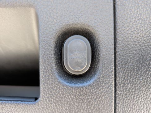 Used 2019 Cadillac Escalade Luxury RWD image 38