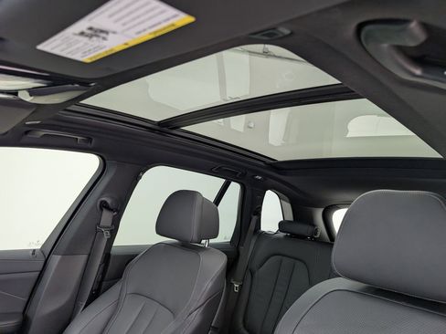 Certified 2022 BMW X5 xDrive40i w/ M Sport Package image 16