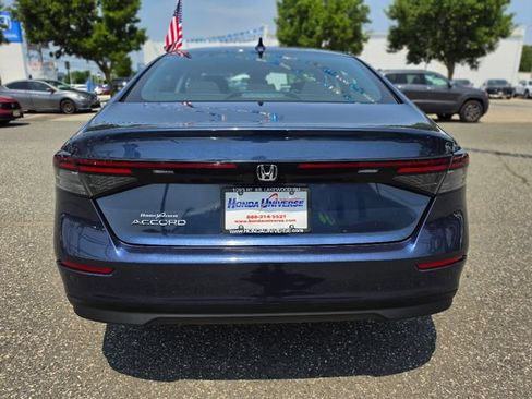 Used 2023 Honda Accord EX image 4