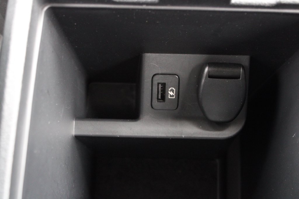 Used 2018 Nissan Rogue SV AWD/4WD image 28