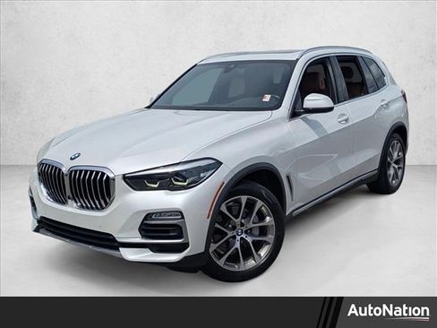 Used 2019 BMW X5 xDrive40i w/ Premium Package 2 AWD/4WD image 1