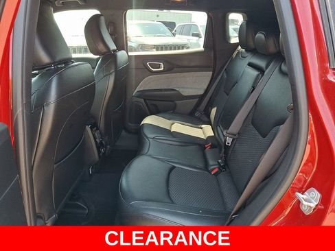 Used 2024 Jeep Compass Latitude AWD/4WD image 10