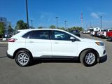 Used 2022 Ford Edge SEL w/ Convenience Package image 2