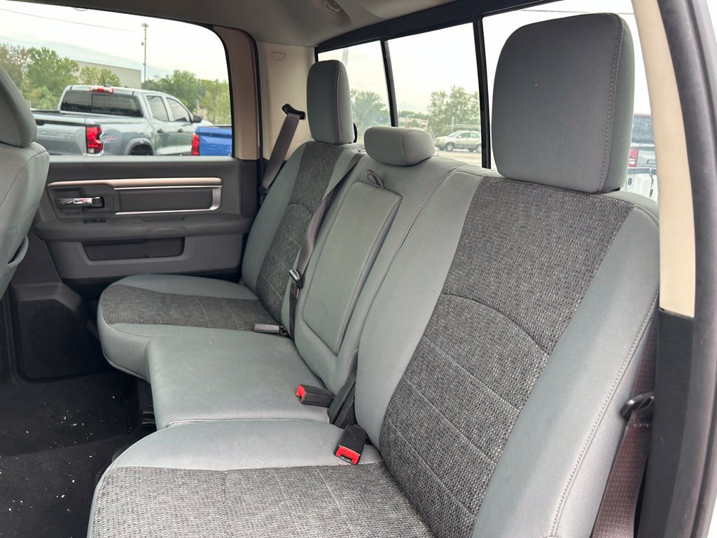 Used 2019 RAM 1500 Classic SLT AWD/4WD image 26