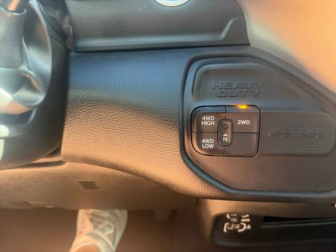 Used 2024 RAM 2500 Laramie AWD/4WD image 38