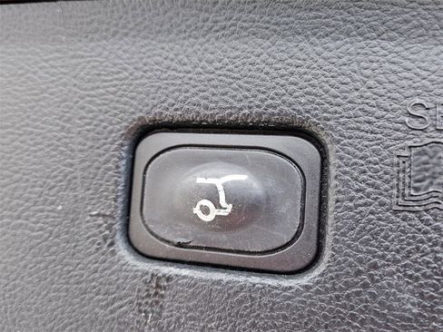 Used 2022 Ford Edge Titanium image 11