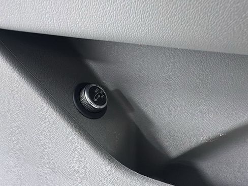 Used 2022 Cadillac XT6 Premium Luxury image 21