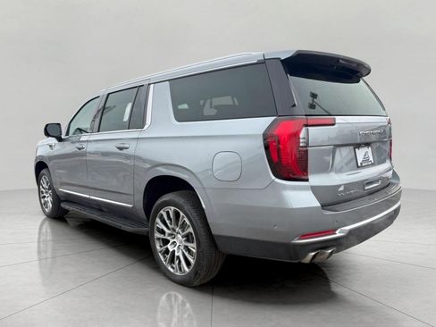 Certified 2025 GMC Yukon XL Denali image 7