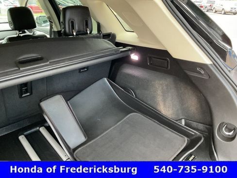 Used 2018 Cadillac XT5 Luxury w/ LPO, Wheel Lock Package AWD/4WD image 24