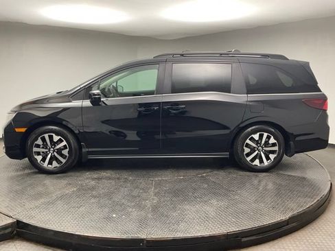 Used 2026 Honda Odyssey EX-L image 4