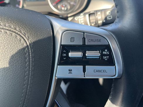 Used 2022 Kia Telluride LX image 33