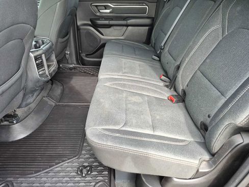 Used 2019 RAM 1500 Big Horn AWD/4WD image 17