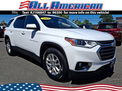Used 2019 Chevrolet Traverse LT