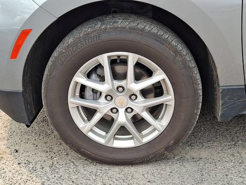 Used 2024 Chevrolet Equinox LT AWD/4WD image 32