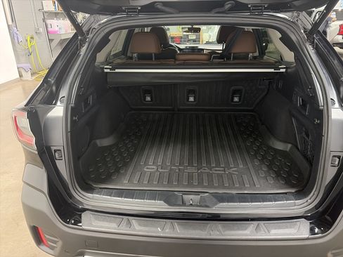 Used 2020 Subaru Outback Touring w/ Popular Package #2 AWD/4WD image 31
