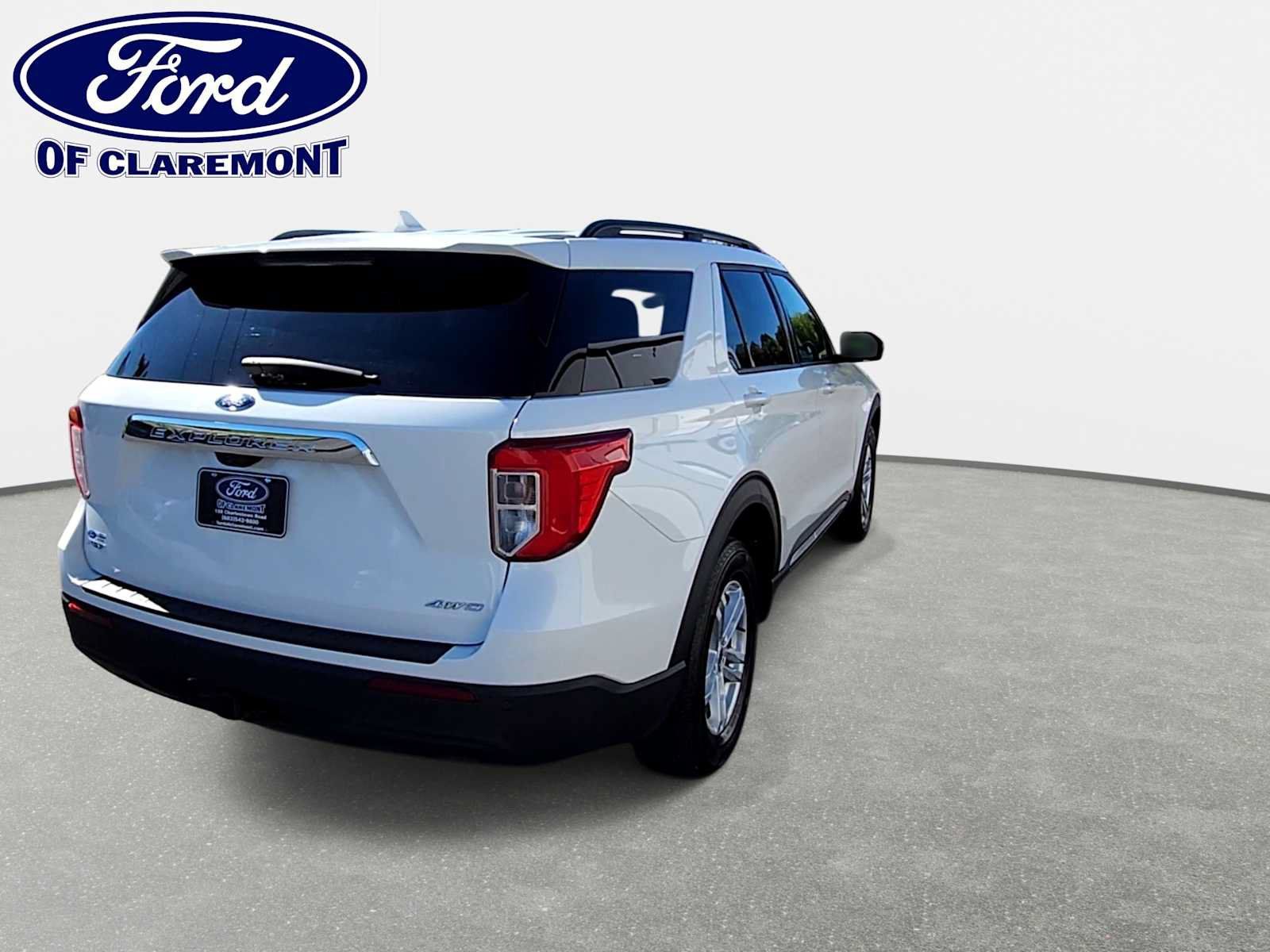 Used 2023 Ford Explorer XLT w/ Class IV Trailer Tow Package AWD/4WD image 4