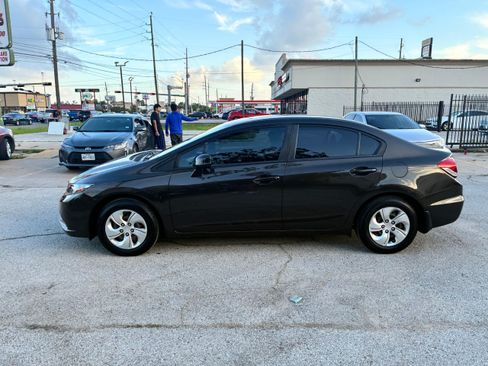Used 2013 Honda Civic LX image 3