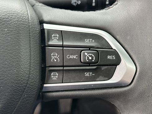 Used 2023 Jeep Compass Limited w/ Elite Group AWD/4WD image 19