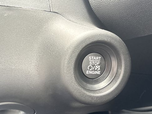 Used 2025 RAM ProMaster 2500 w/ Quick Order Package 22G SLT image 15