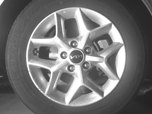 Used 2025 Kia Soul LX w/ LX Technology Package FWD image 13