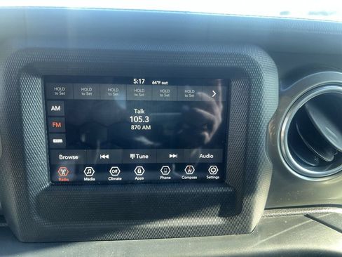 Used 2019 Jeep Wrangler Unlimited Sahara w/ Safety Group AWD/4WD image 11