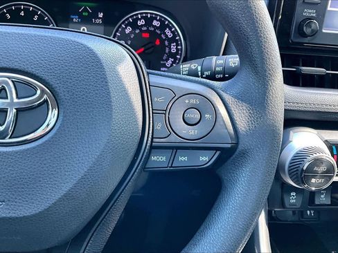 Used 2019 Toyota RAV4 XLE image 23