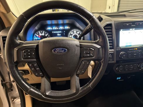 Used 2017 Ford F150 XLT w/ Equipment Group 302A Luxury image 16