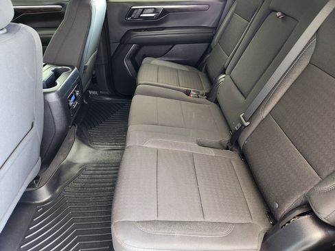 Certified 2025 Chevrolet Tahoe LS image 30