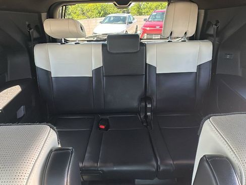 Used 2023 Toyota Sequoia Capstone AWD/4WD image 40