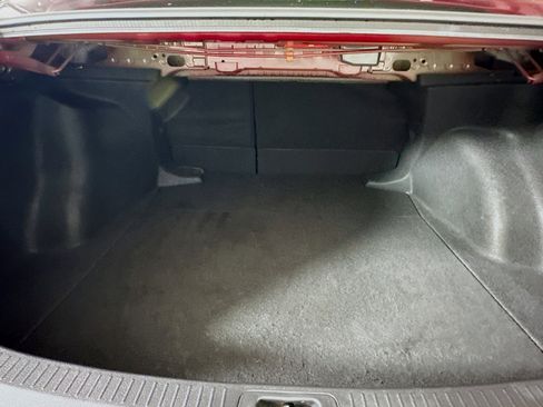 Used 2024 Toyota Corolla LE image 30