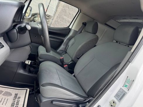 Used 2020 Nissan NV200 SV w/ Back Door Glass Package FWD image 8