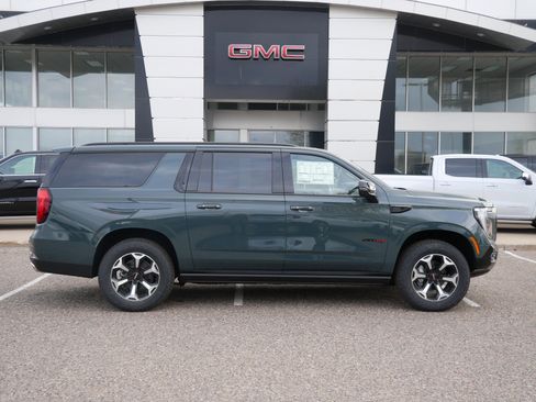 New 2026 GMC Yukon XL AT4 w/ AT4 Premium Plus Package AWD/4WD image 2