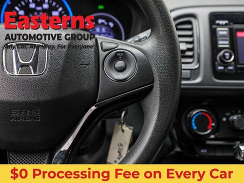 Used 2018 Honda HR-V LX image 16