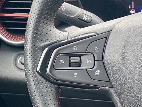 Used 2024 Chevrolet Trax RS w/ Driver Confidence Package image 9