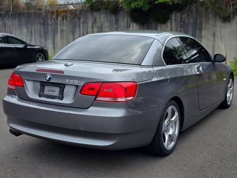 Used 2009 BMW 328i Convertible RWD image 11
