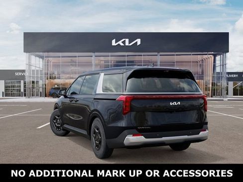 New 2026 Kia Carnival FWD image 4