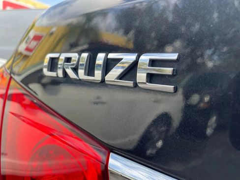 Used 2012 Chevrolet Cruze LS w/ Connectivity Package FWD image 13