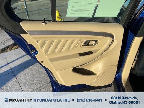 Used 2013 Ford Taurus SE image 18