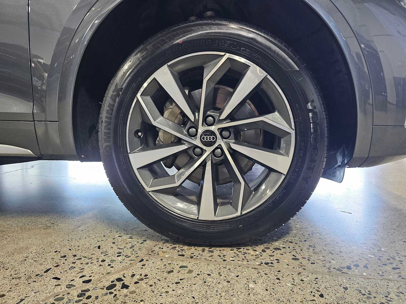 Used 2023 Audi Q5 2.0T Premium Plus w/ Premium Plus Package AWD/4WD image 9